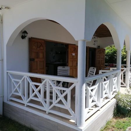 Maison De Vacanze Baie Sainte Anne Bagian luar foto