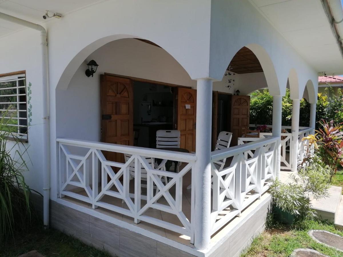 Maison De Vacanze Baie Sainte Anne Bagian luar foto