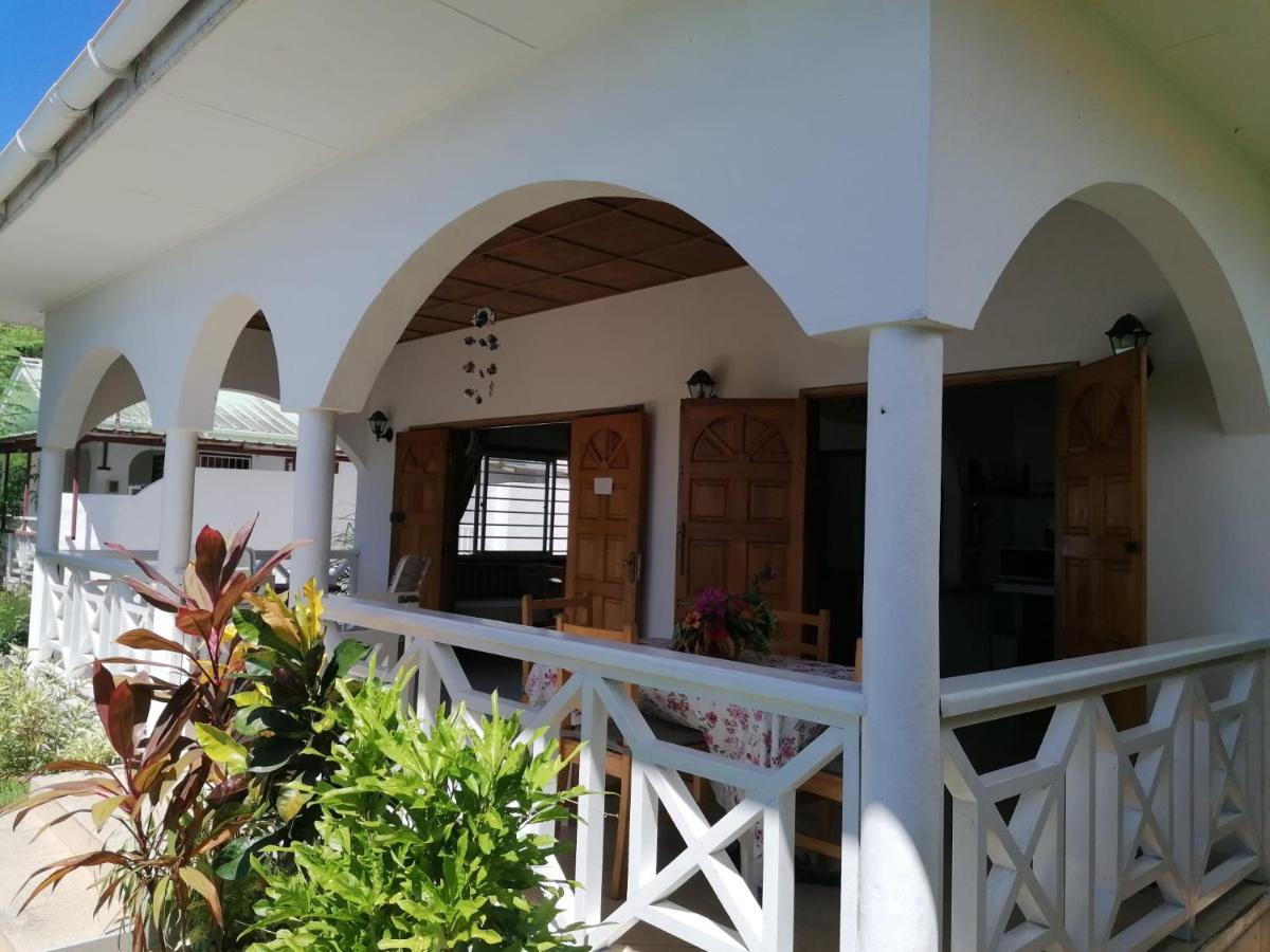 Maison De Vacanze Baie Sainte Anne Bagian luar foto