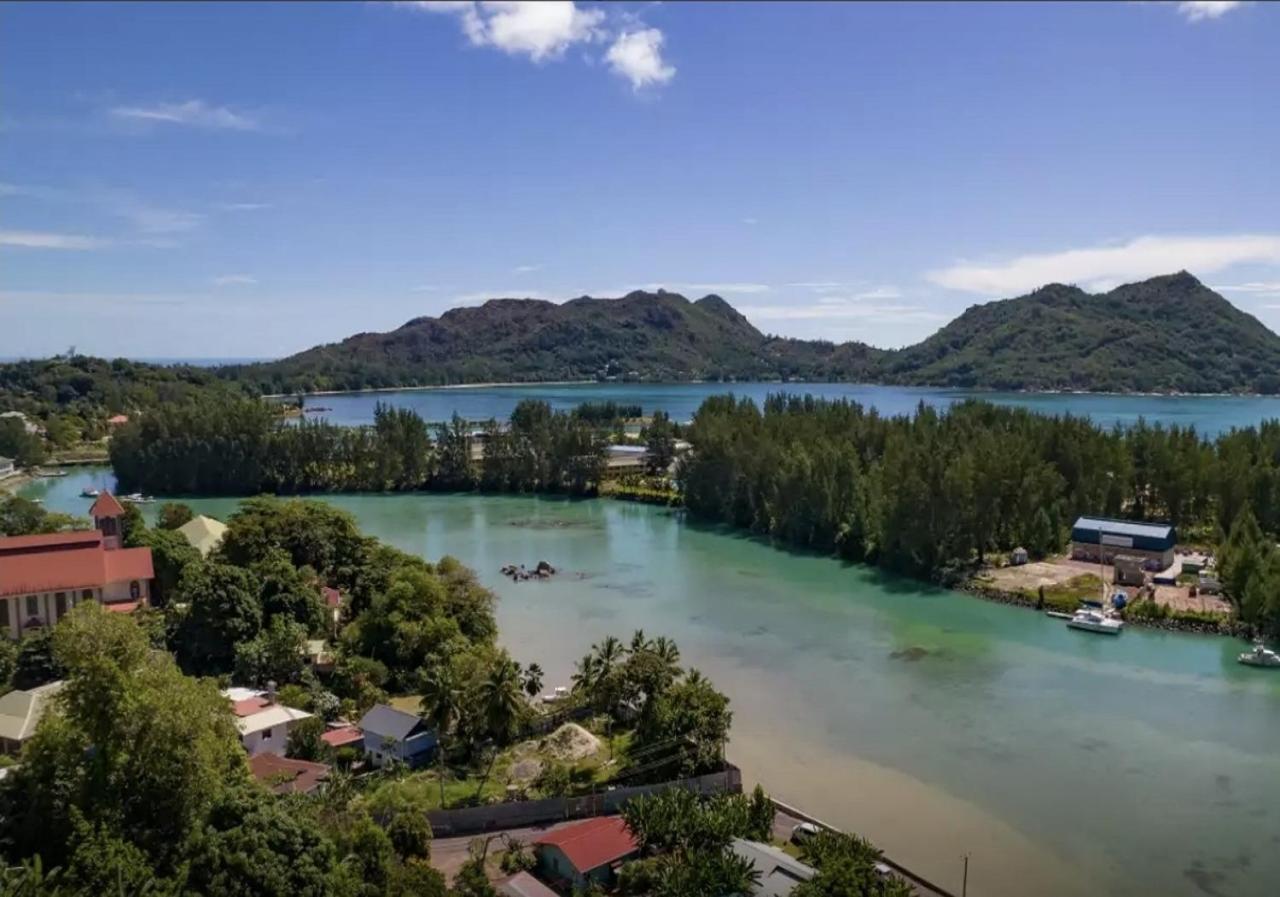 Maison De Vacanze Baie Sainte Anne Bagian luar foto